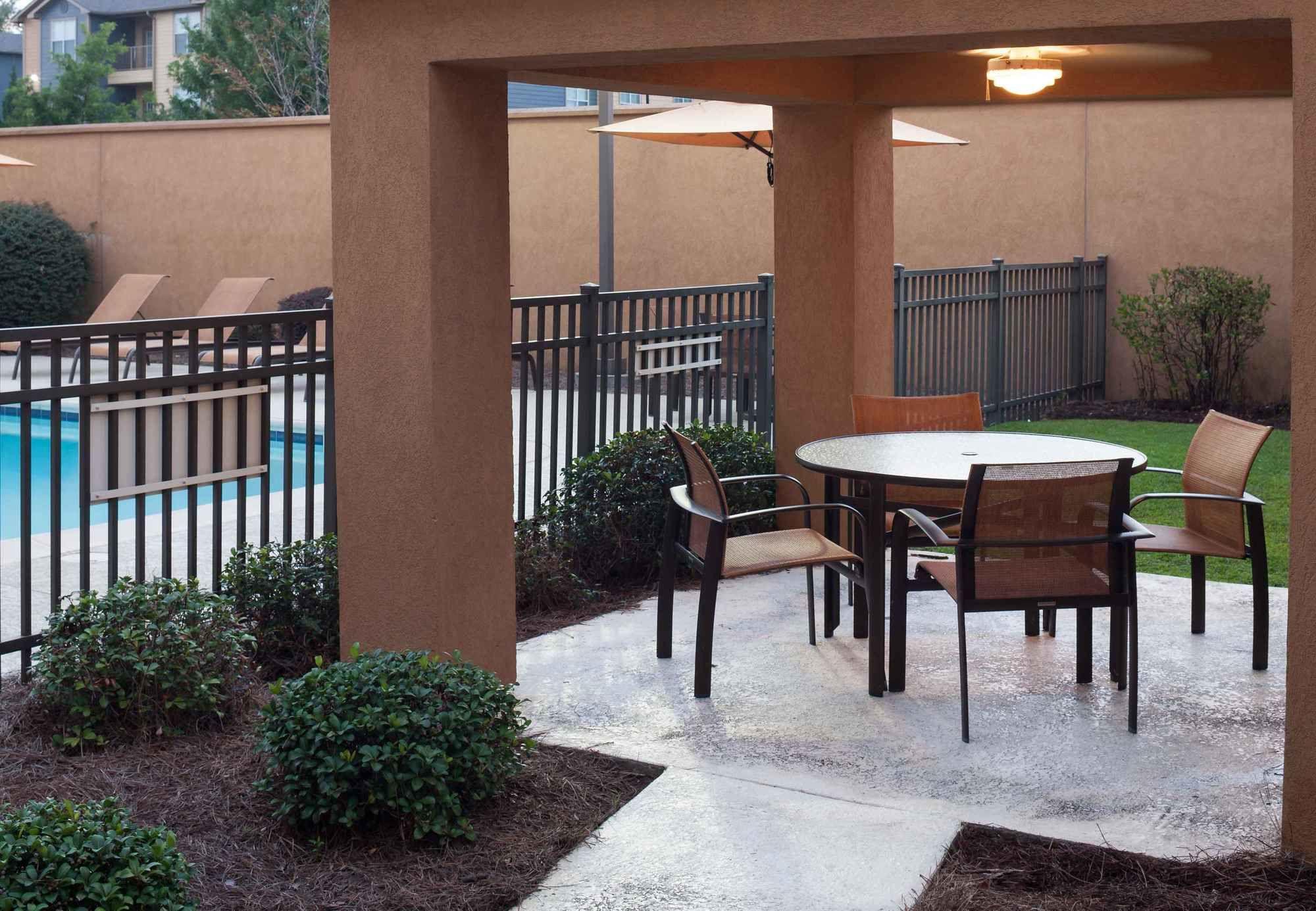 Courtyard By Marriott Hattiesburg Exterior photo